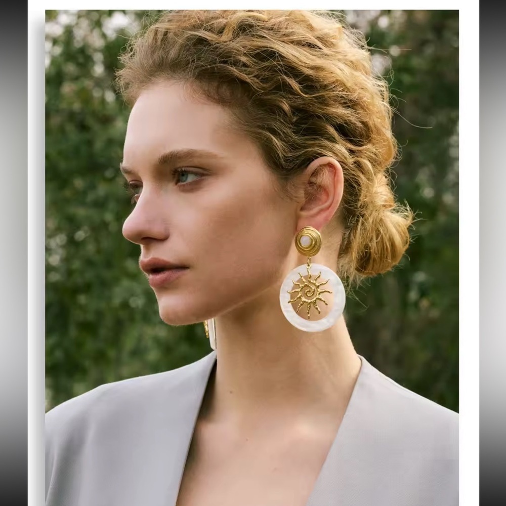 Sunburst Drop Earrings PVD Gold PlatedStainless Steel with Natural Stone…